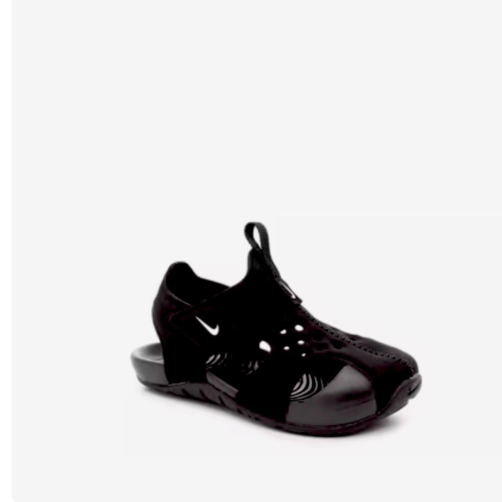 Nike Kids Black Sandals (Nike Sunray Protect 2 Sandal - Kids')